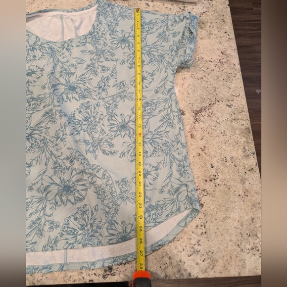 Wonderly Studio Floral Short Sleeve Top | 2X - Picture 7 of 8